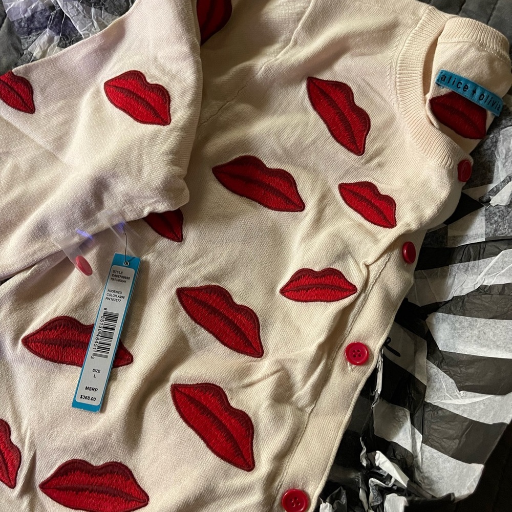Red Lips Patterned Cardigan